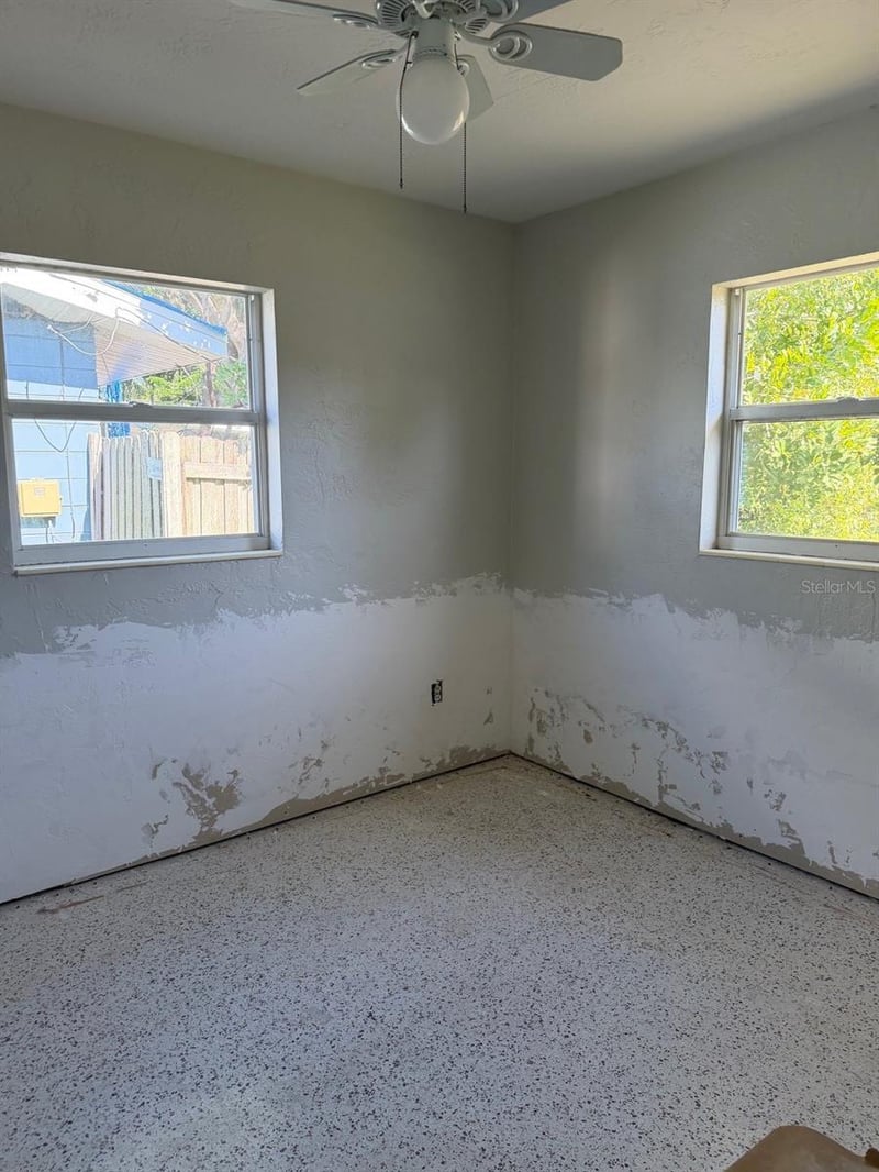 430 42nd Ave, St Petersburg, FL 33703