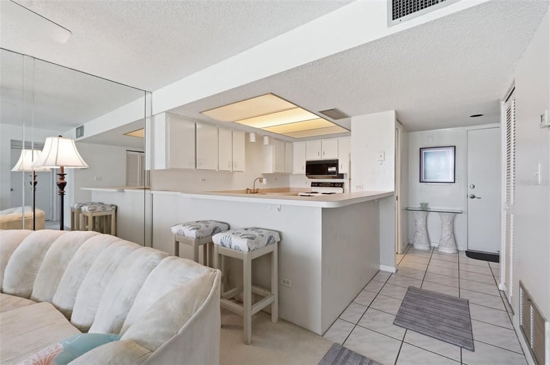 450 Treasure Island CAUSEWAY #310, Treasure Island, FL 33706