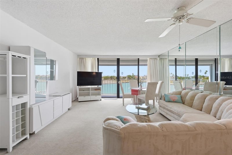 450 Treasure Island CAUSEWAY #310, Treasure Island, FL 33706