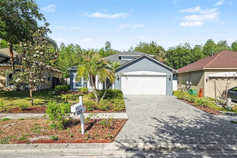 10212 Grant Creek Dr, Tampa, FL 33647