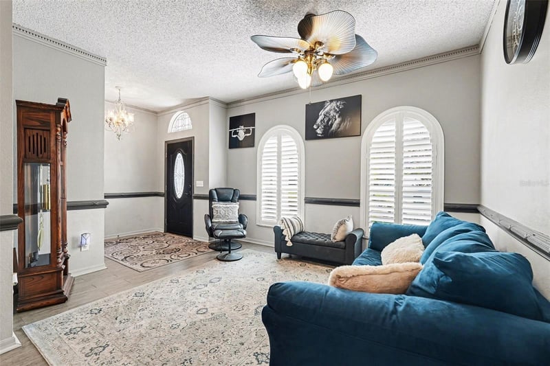 10212 Grant Creek Dr, Tampa, FL 33647