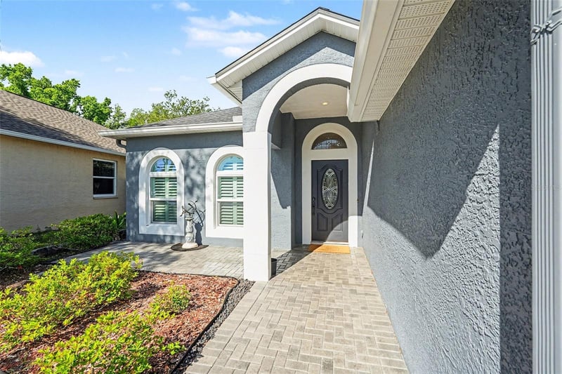 10212 Grant Creek Dr, Tampa, FL 33647