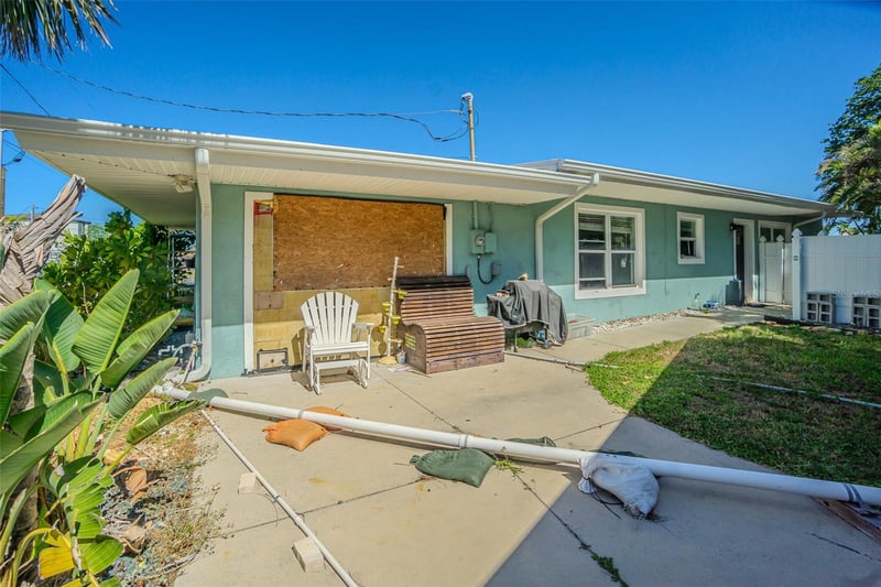 16101 4th St, Redington Beach, FL 33708