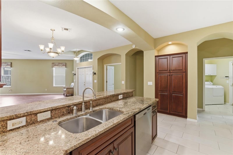 30442 Lettingwell Cir, Wesley Chapel, FL 33543