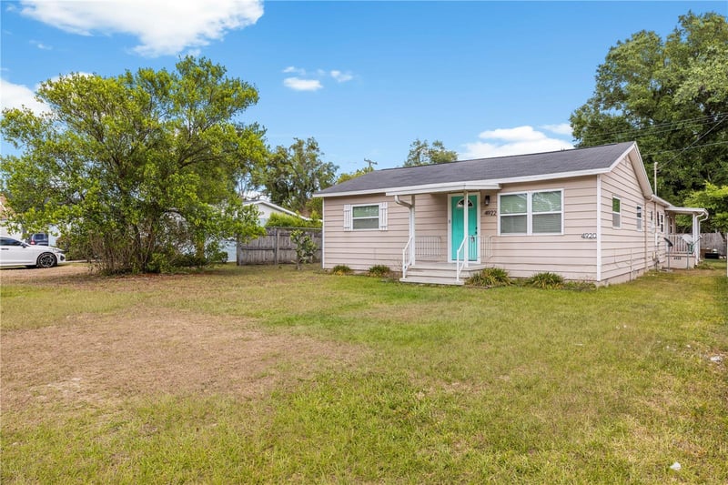 4920 17th St, Zephyrhills, FL 33542