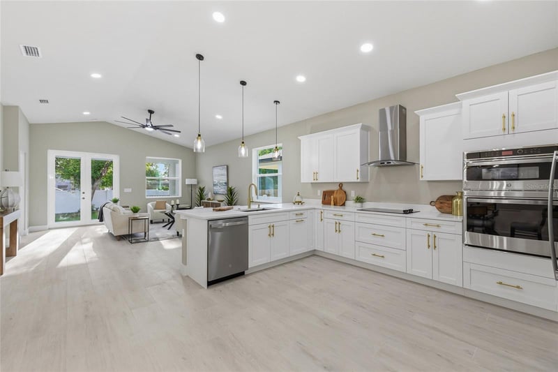 8316 Edison Ave, Tampa, FL 33604