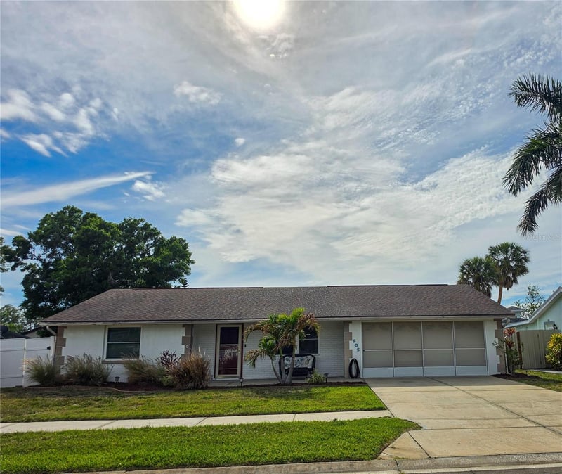505 Red Mangrove Ln, Apollo Beach, FL 33572