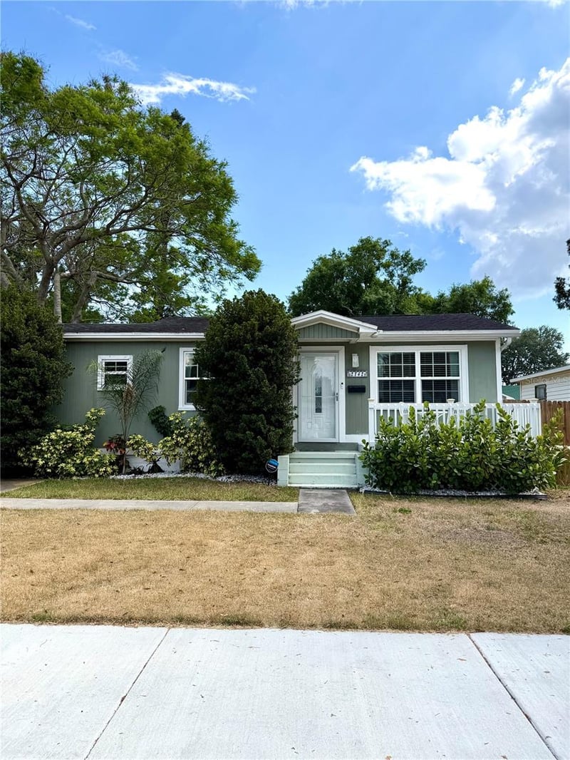 2842 15th Ave, St Petersburg, FL 33713