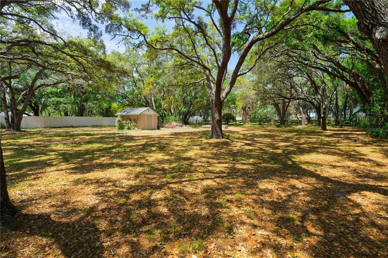 12615 Oak Tree Dr, Hudson, FL 34667