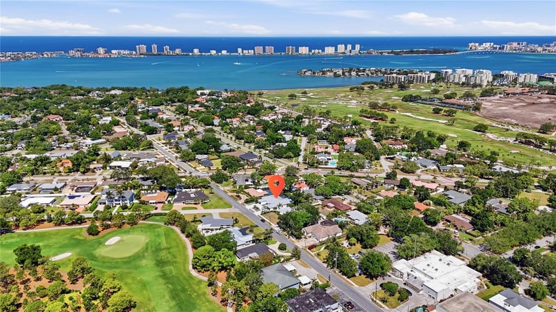 806 Osceola Rd, Belleair, FL 33756