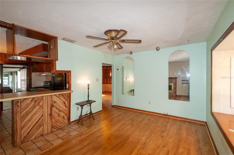 9609 Elmer St, Tampa, FL 33612