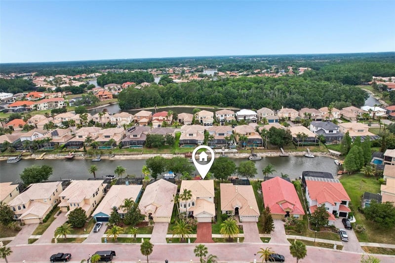 18032 Malakai Isle Dr, Tampa, FL 33647