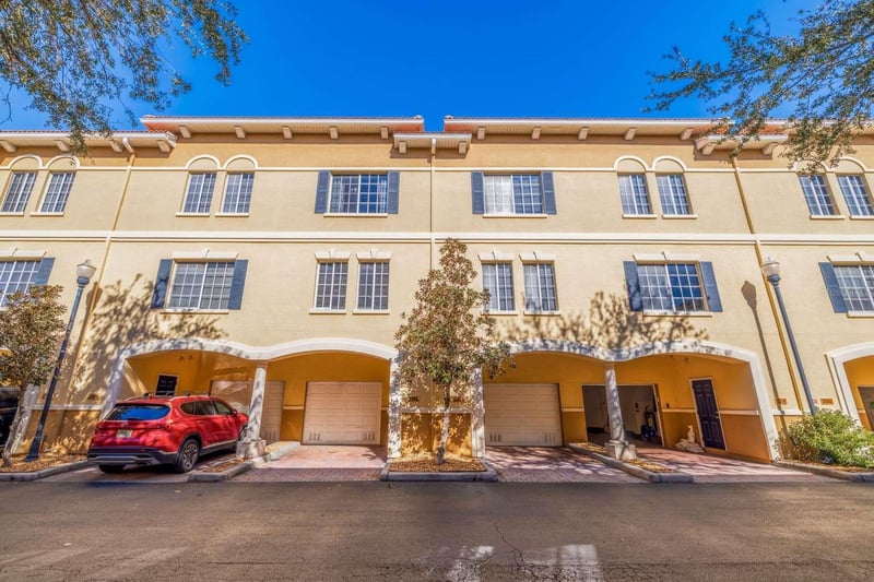 5252 Kennedy Blvd, Tampa, FL 33609