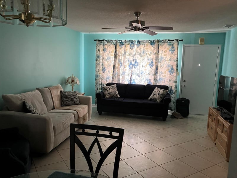 5247 81st St #18, St Petersburg, FL 33709