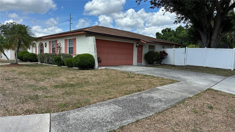 8603 Barkwood Pl, Tampa, FL 33615