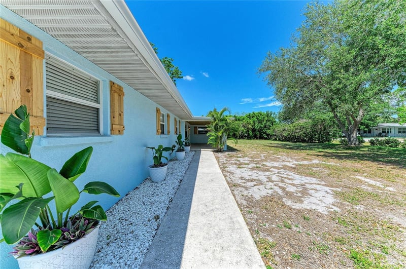 2401 10th St, Palmetto, FL 34221