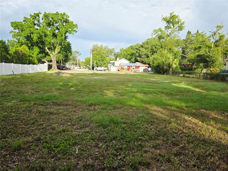 Del Valle Rd, Tampa, FL 33625