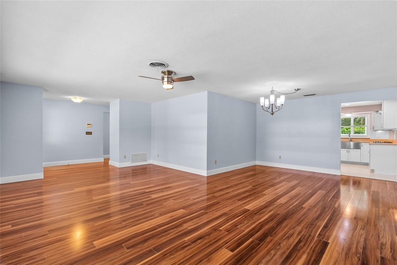 1341 Ranchwood Dr, Clearwater, FL 33764