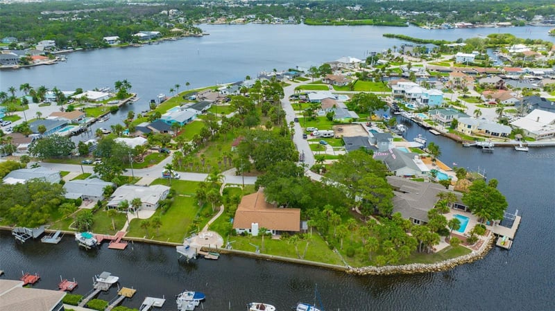 8143 Channel Dr, Port Richey, FL 34668