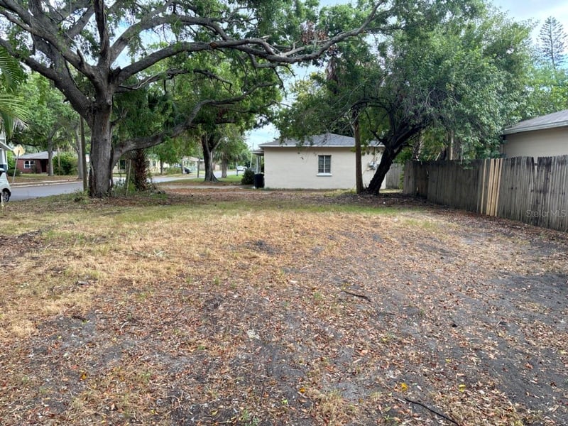 2500 Langdon Ave, St Petersburg, FL 33712