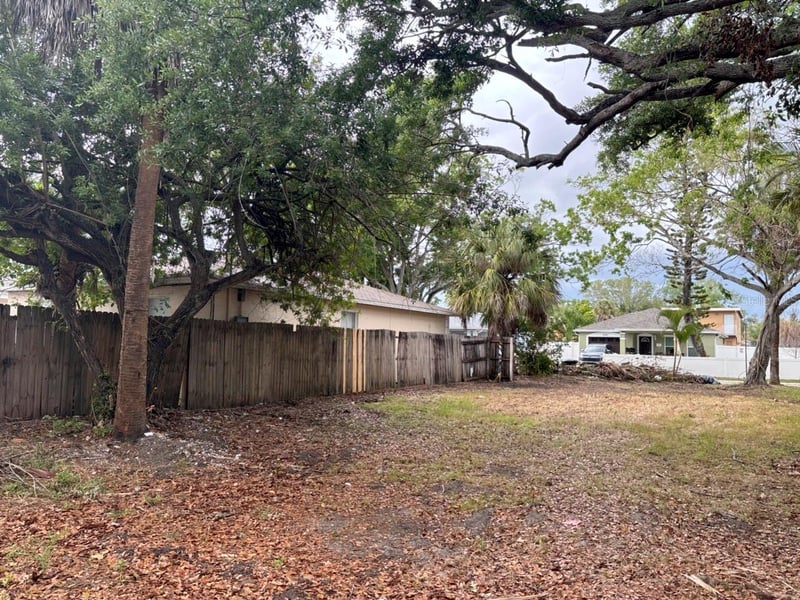 2500 Langdon Ave, St Petersburg, FL 33712