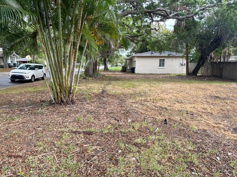 2500 Langdon Ave, St Petersburg, FL 33712