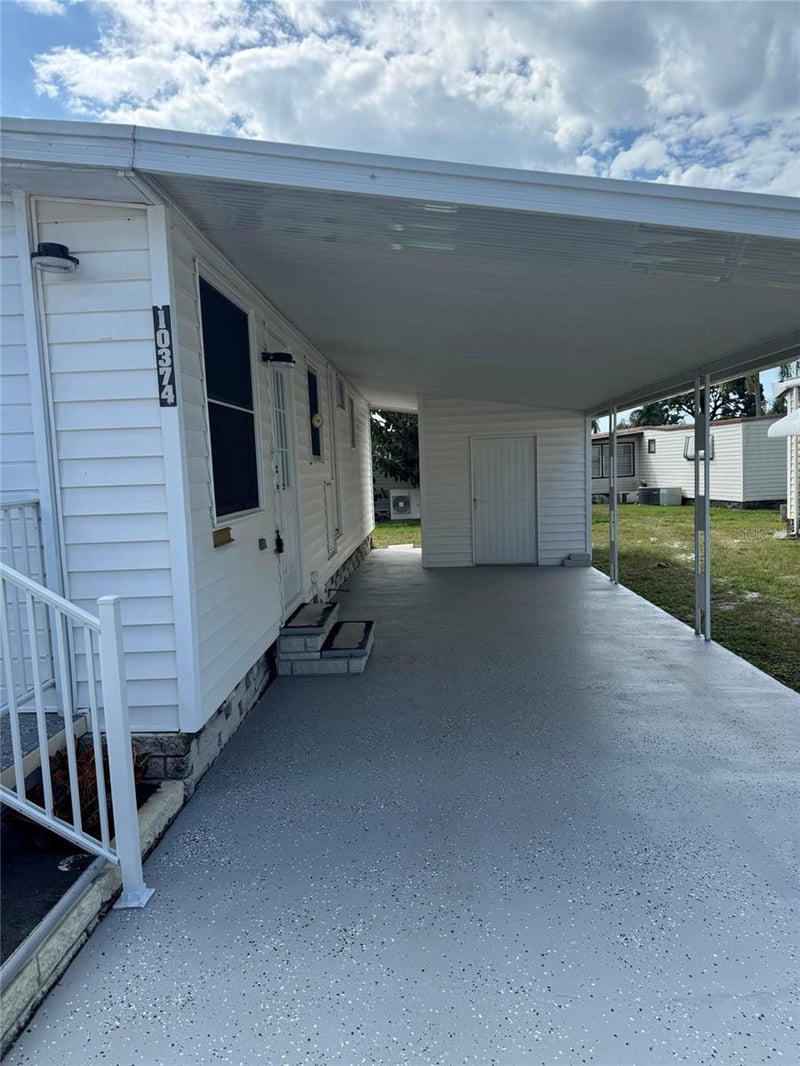 10374 106th Ave #9, Largo, FL 33773