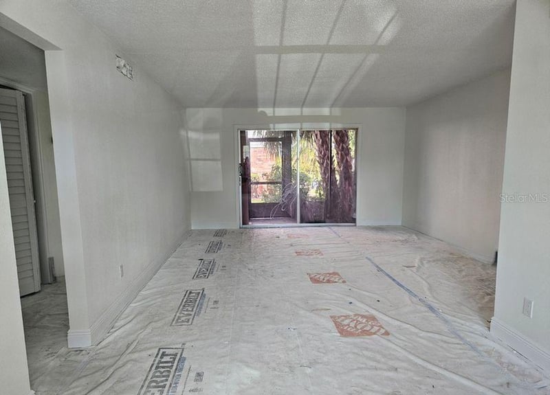 200 Country Club Dr #1101, Largo, FL 33771