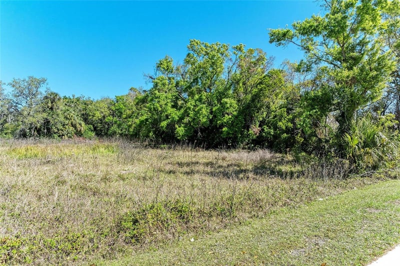 4007 45th St, Bradenton, FL 34208