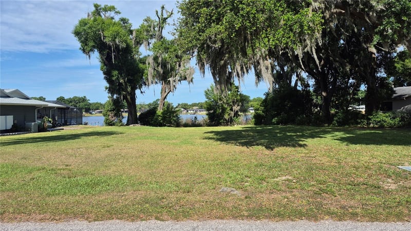 3745 Lake Breeze Dr, Land O Lakes, FL 34639