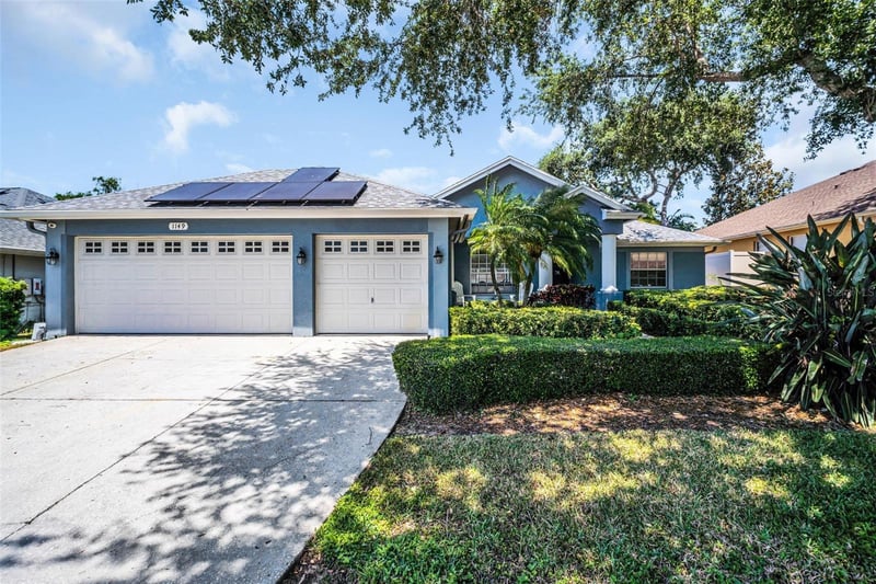1149 Sawgrass Dr, Tarpon Springs, FL 34689