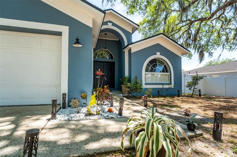 10727 Deepbrook Dr, Riverview, FL 33569