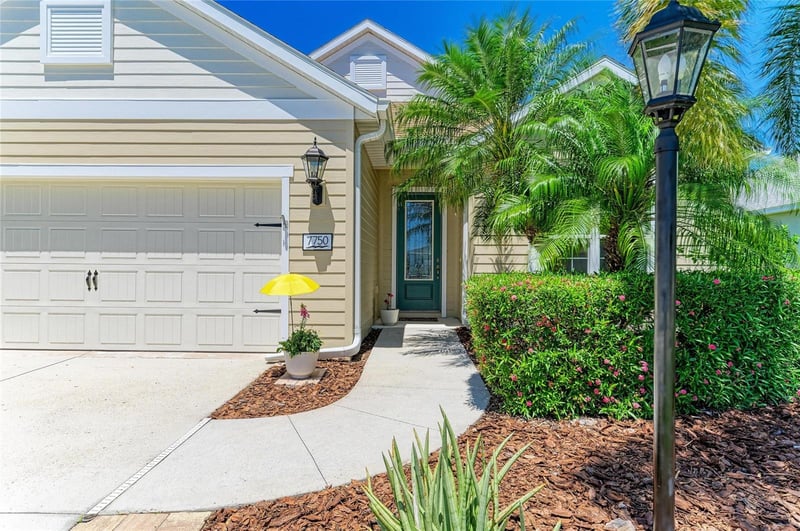 7750 Ridgelake Cir, Bradenton, FL 34203