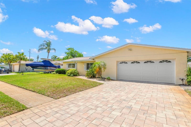 13150 88th Ave, Seminole, FL 33776