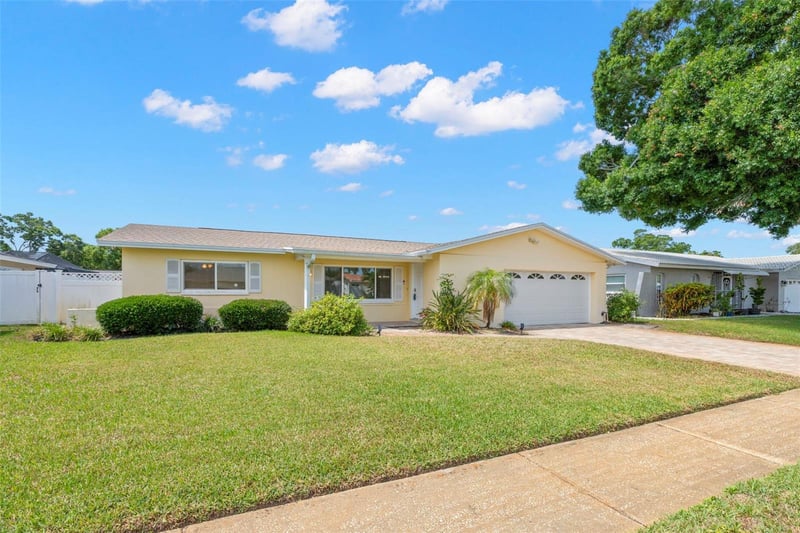 13150 88th Ave, Seminole, FL 33776