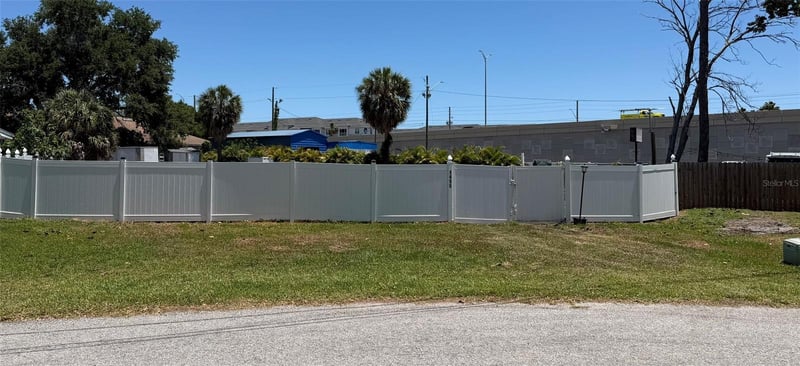 1455 Laconia Dr, Clearwater, FL 33764