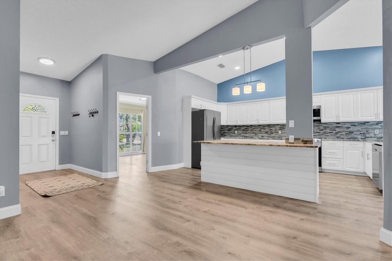 9735 Cypress Shadow Ave, Tampa, FL 33647