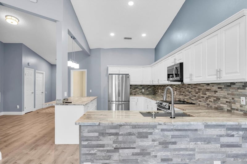 9735 Cypress Shadow Ave, Tampa, FL 33647