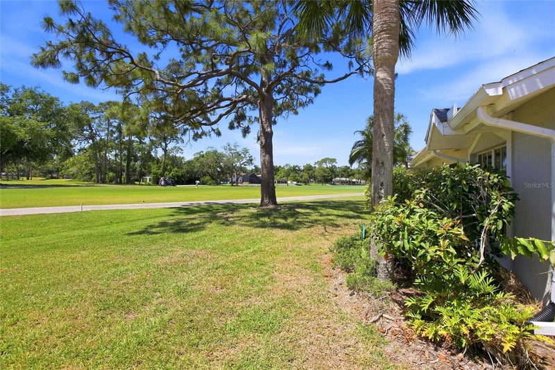 5576 Country Club Way #5576, Sarasota, FL 34243