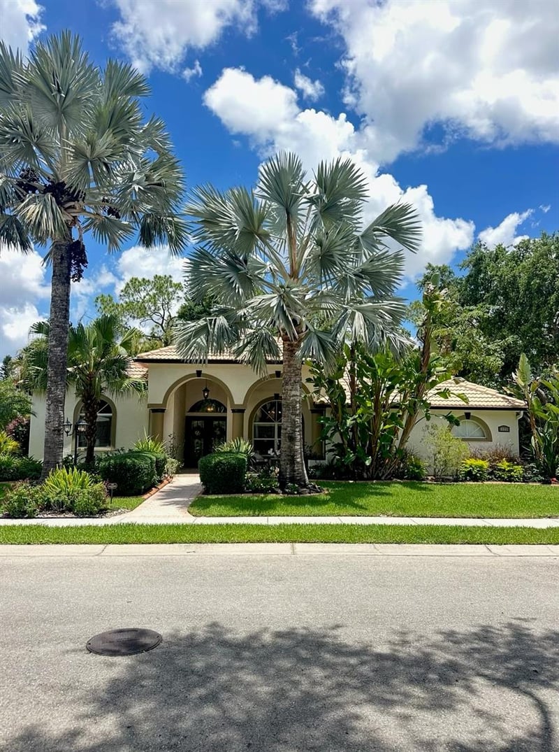 8005 Desoto Woods Dr, Sarasota, FL 34243