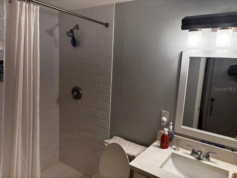, Tampa, FL 33634