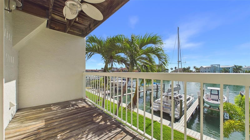 323 Madeira Cir, St Petersburg, FL 33715