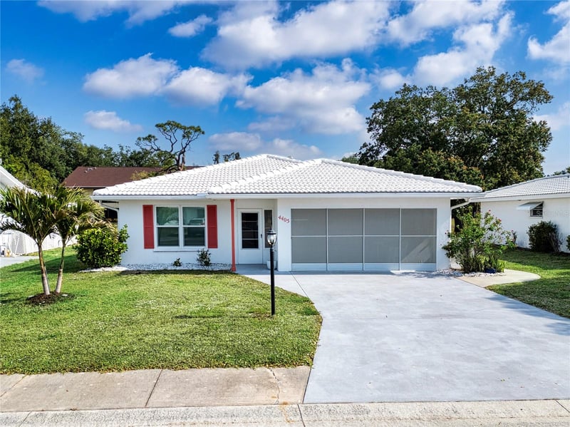 4405 Lakewood Ave, Bradenton, FL 34208