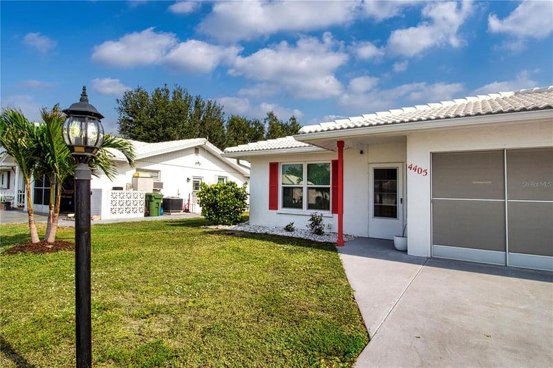 4405 Lakewood Ave, Bradenton, FL 34208