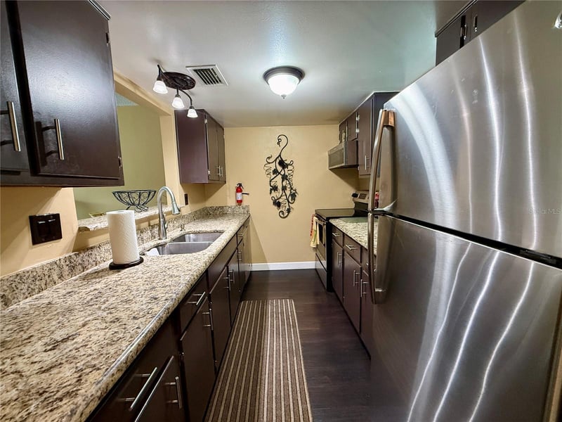 464 Paula Dr #313, Dunedin, FL 34698
