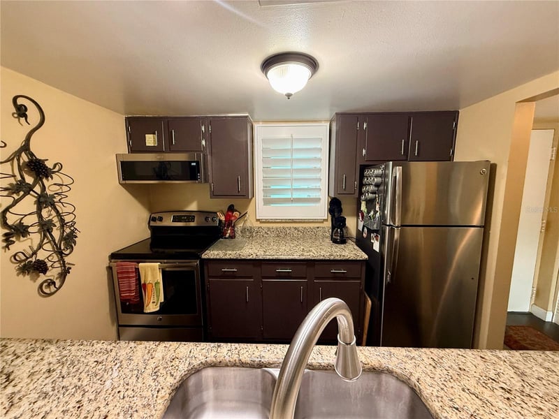 464 Paula Dr #313, Dunedin, FL 34698