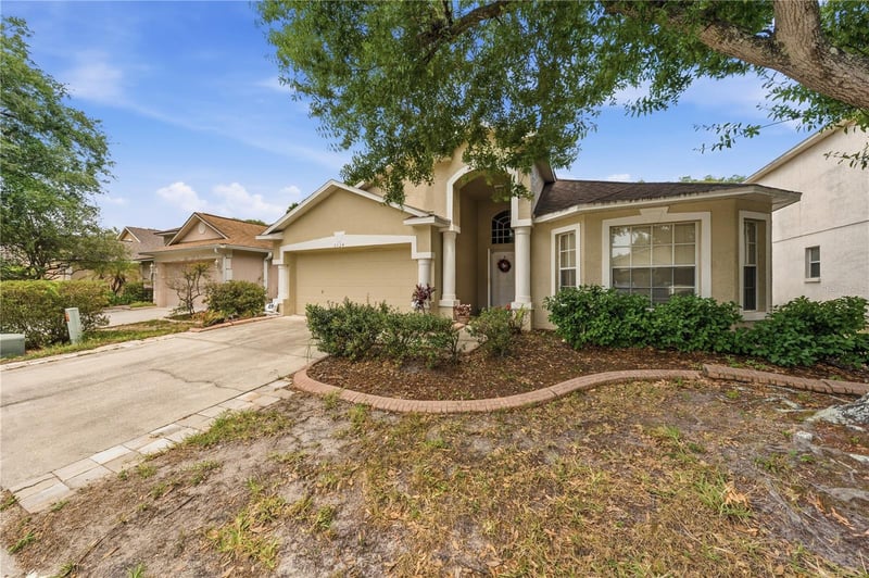 3324 Manor Cove Cir, Riverview, FL 33578