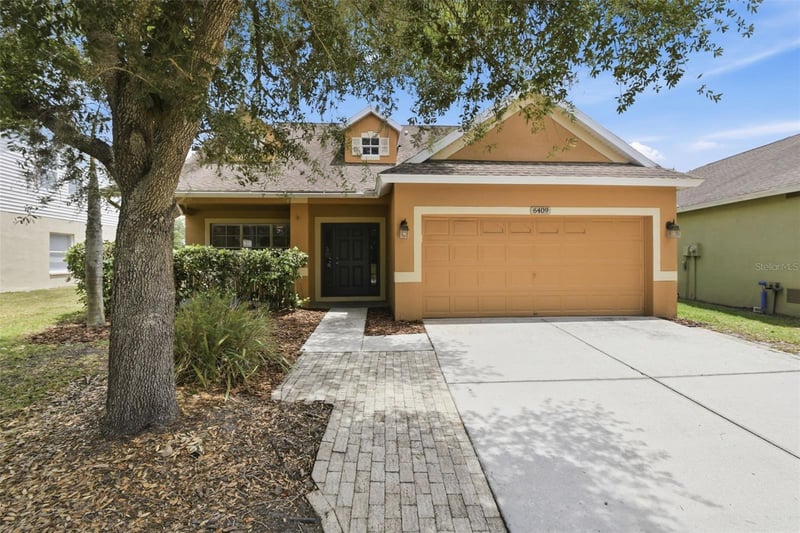 6409 Bridgecrest Dr, Lithia, FL 33547