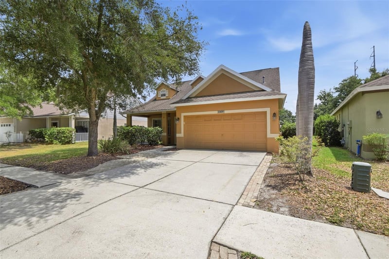 6409 Bridgecrest Dr, Lithia, FL 33547