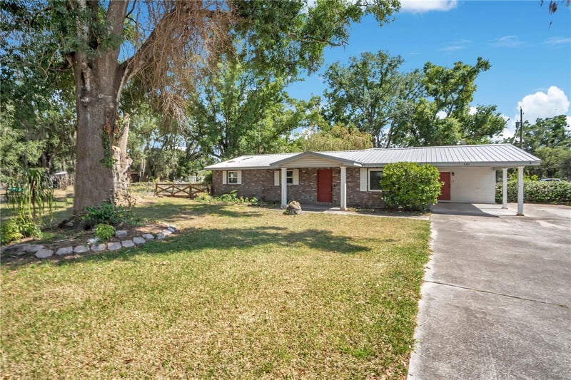 6311 Bob Head Rd, Plant City, FL 33565